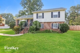 2516 Tall Pines Ln in Matthews, NC - Building Photo - Building Photo