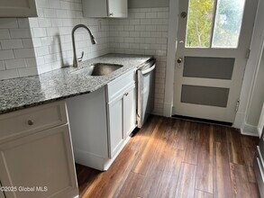 1084 Wendell Ave in Schenectady, NY - Building Photo - Building Photo