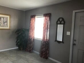438 N 7th St in Fort Pierce, FL - Building Photo - Building Photo