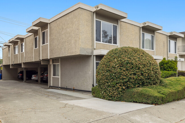 412 Richmond Dr