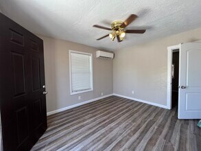 283 W Pinedale Ave, Unit 283 W Pinedale Ave in Fresno, CA - Foto de edificio - Building Photo