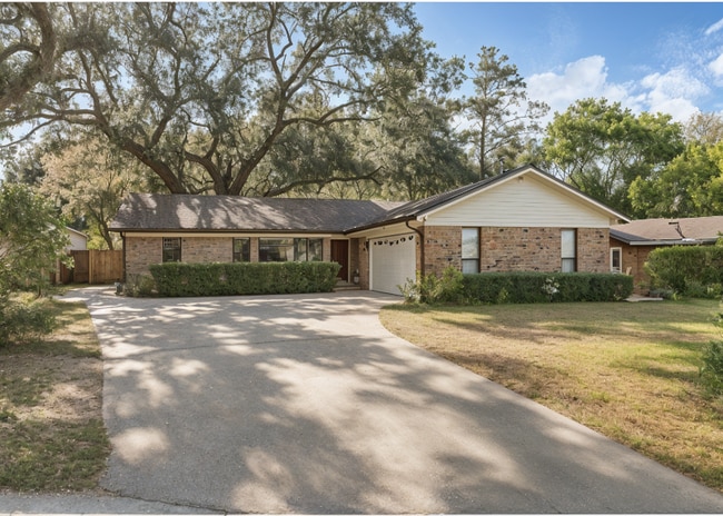 property at 5302 Hickson Rd