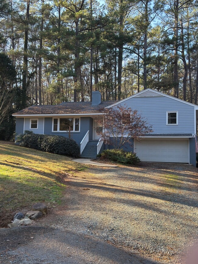 property at 109 Circle Dr
