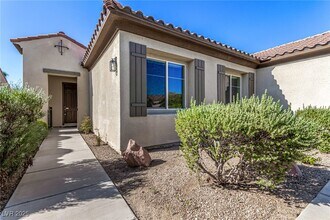 2756 Leys Burnett Ave in Henderson, NV - Building Photo - Building Photo