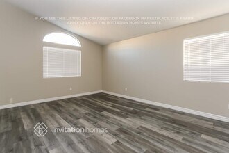 7120 Golden Desert Ave in Las Vegas, NV - Building Photo - Building Photo