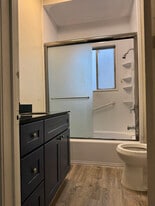 504 N Stanislaus St in Stockton, CA - Building Photo