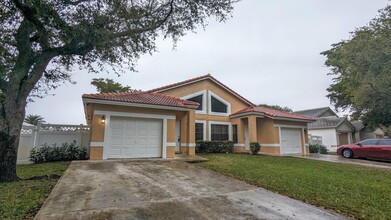 3193 NW 118th Dr in Coral Springs, FL - Building Photo - Building Photo