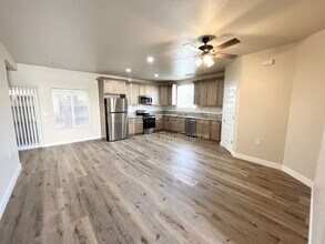 1391 Carlsbad Dr in Merced, CA - Building Photo - Building Photo