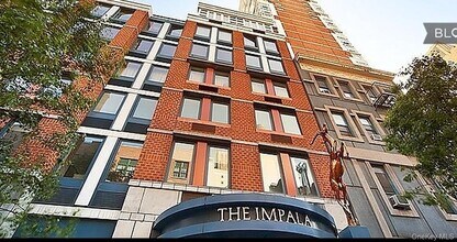 404 E 76th St in New York, NY - Building Photo - Building Photo