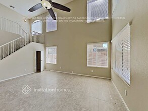 7436 W Crest Ln in Glendale, AZ - Building Photo - Building Photo