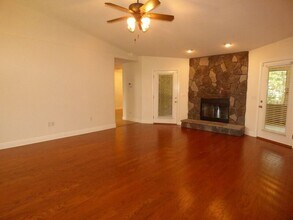 5431 Munson Hwy in Milton, FL - Building Photo - Building Photo