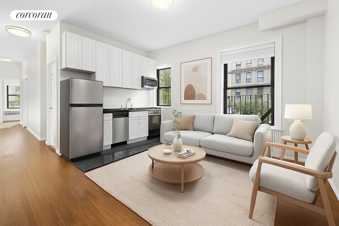 77 W 68th St in New York, NY - Building Photo