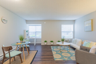 Skyline Heights Apartments in Daly City, CA - Building Photo - Interior Photo