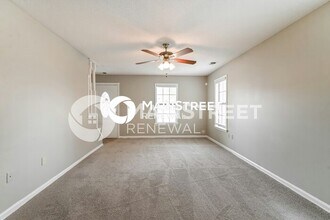 8055 Port Douglas Cove in Memphis, TN - Building Photo - Building Photo