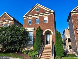 20792 Exchange St in Ashburn, VA - Building Photo