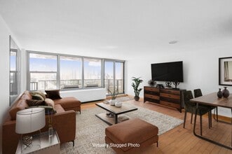 400 E Randolph St in Chicago, IL - Building Photo - Building Photo