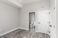 2710 Ridge Ave photo'