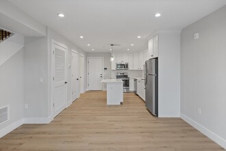 186 Bedford St in Lexington, MA - Foto de edificio - Building Photo