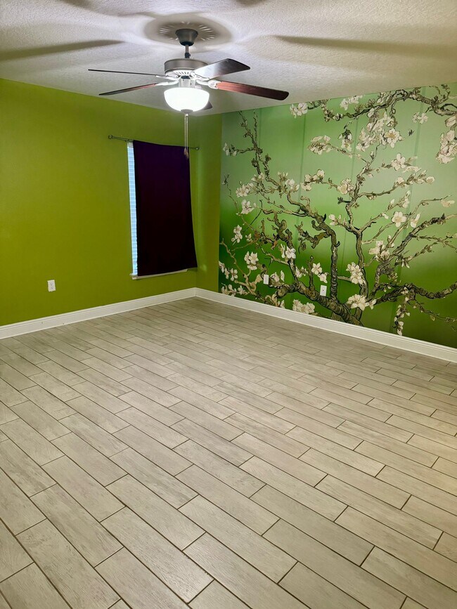 1007 Longville Cir in Tavares, FL - Foto de edificio - Building Photo