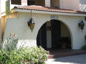 Casa Monterey Apartments