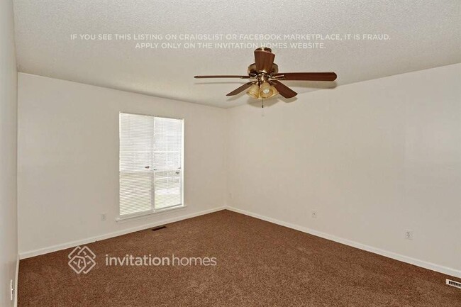 220 Rosewood Dr in Mcdonough, GA - Building Photo - Building Photo