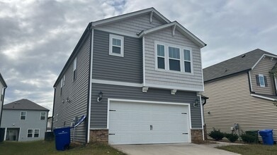 128 Boone Lake Way in Fuquay Varina, NC - Building Photo - Building Photo