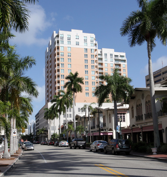 1350 Main St