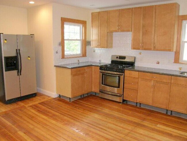 38 Orchard St in Medford, MA - Building Photo - Building Photo