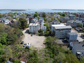 1 Sumner Ct in Portland, ME - Building Photo - Building Photo