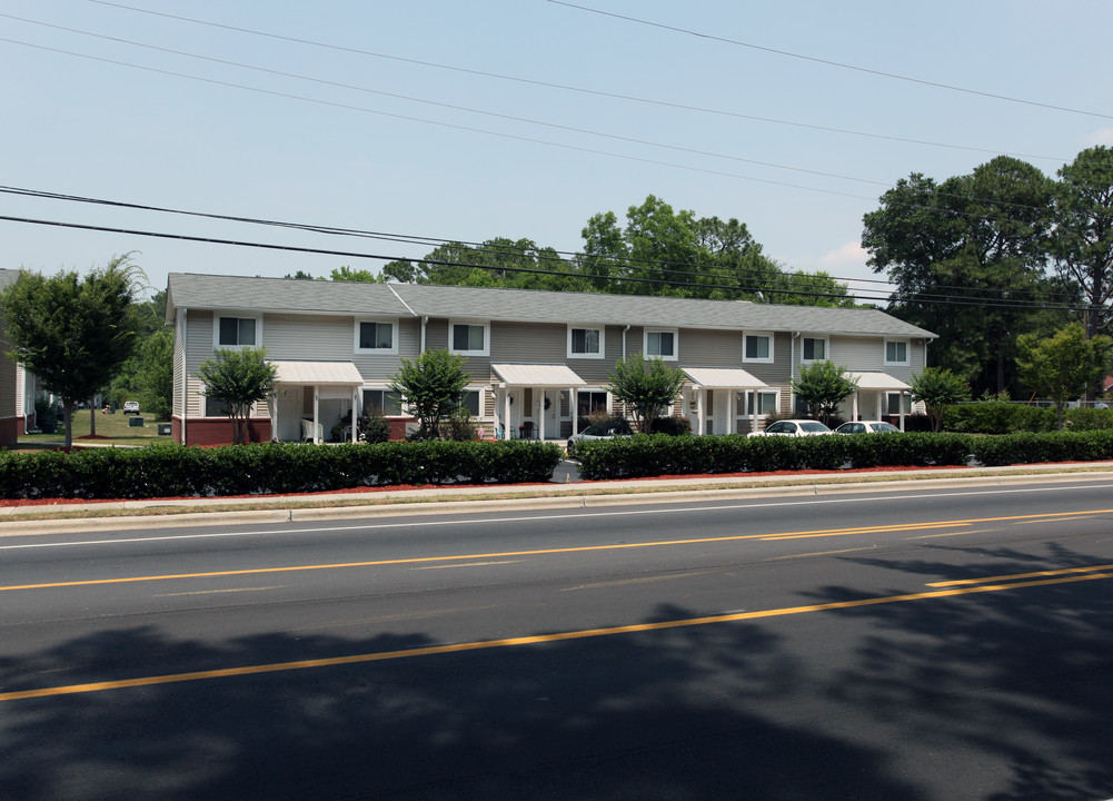 Tidewater Townhomes in Wilmington, NC - Foto de edificio