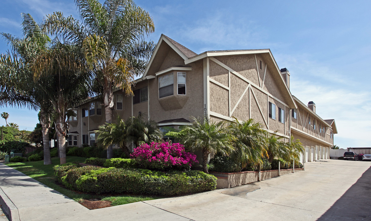 Tudor Villas in Chula Vista, CA - Building Photo