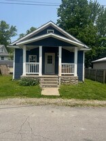 1030 W 17th St in Connersville, IN - Building Photo