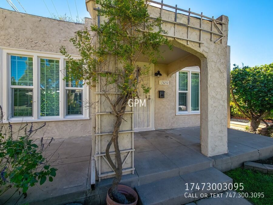 1320 E Maple St in Glendale, CA - Foto de edificio