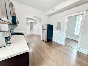 2104 S Washtenaw Ave. in Chicago, IL - Building Photo - Building Photo