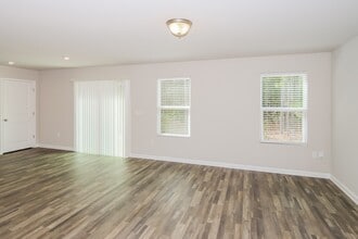1633 Pauli Dr in Macon, GA - Building Photo - Building Photo