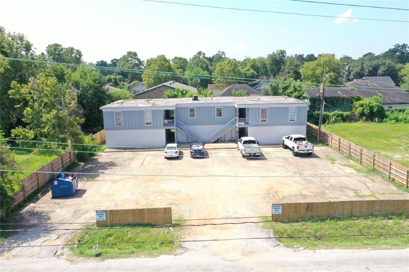 640 E Pipkin St in Beaumont, TX - Building Photo
