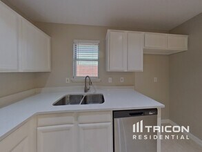 403 Hollyberry Dr in Mansfield, TX - Building Photo - Building Photo