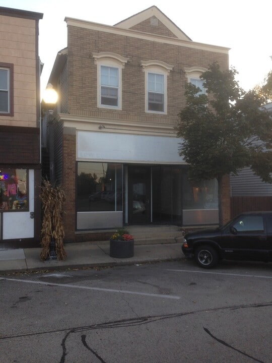 3929 Main St in McHenry, IL - Building Photo