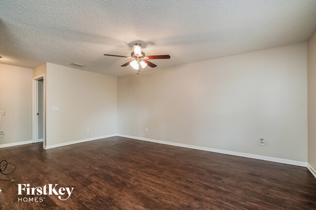 435 Calhoun St in La Belle, FL - Building Photo - Building Photo