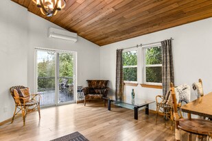 917 2nd St in Whitefish, MT - Building Photo