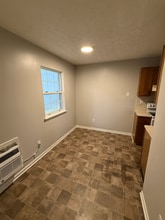 819 Union St in Lancaster, OH - Foto de edificio - Building Photo