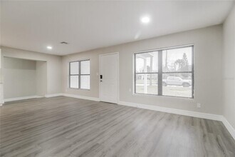 6808 Ravenna Ave in Orlando, FL - Building Photo - Building Photo