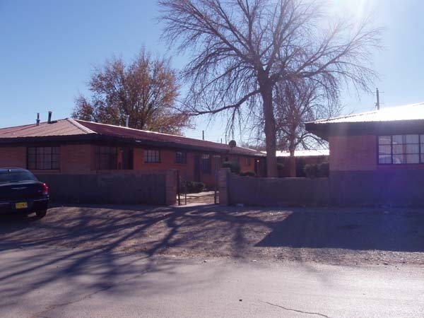 123 Lincoln Ave in Grants, NM - Building Photo