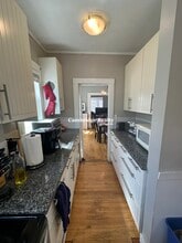 281 Alewife Brook Pky, Unit 2A in Somerville, MA - Building Photo - Building Photo