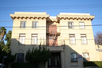 841 W 23rd St in Los Angeles, CA - Foto de edificio - Building Photo