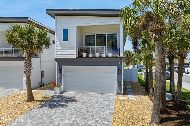 1302 2nd St S in Jacksonville Beach, FL - Building Photo - Building Photo