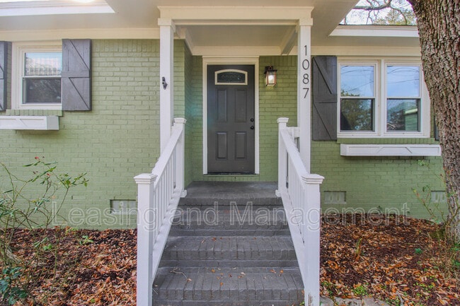 property at 1087 Bexley St