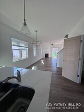 735 Putney Hl Rd in Zebulon, NC - Building Photo - Building Photo