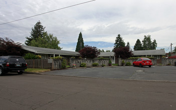 Kelly Court Northeast in Gresham, OR - Building Photo - Building Photo