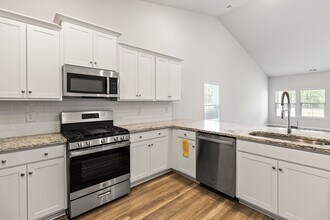 147 Empyrean Cir in Myrtle Beach, SC - Building Photo - Building Photo
